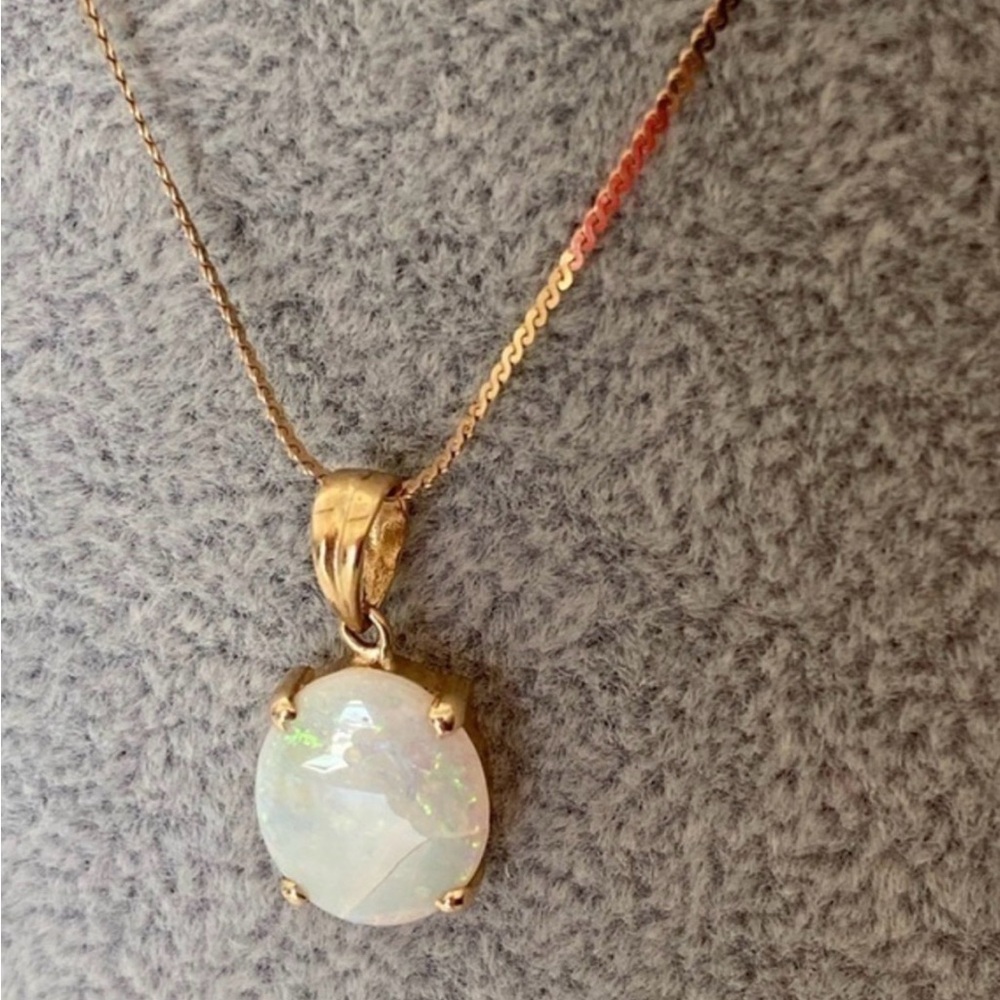 Vintage 14k Yellow Gold Fiery Opal Pendant Necklace - Picture 2 of 12